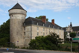280px-tours_-_chateau