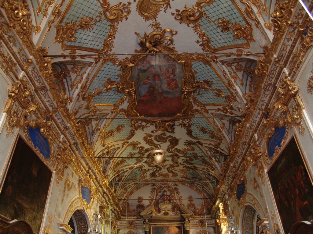 intérieur oratoire sainte-croix bastia