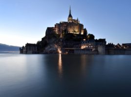 mont saint michel en eau